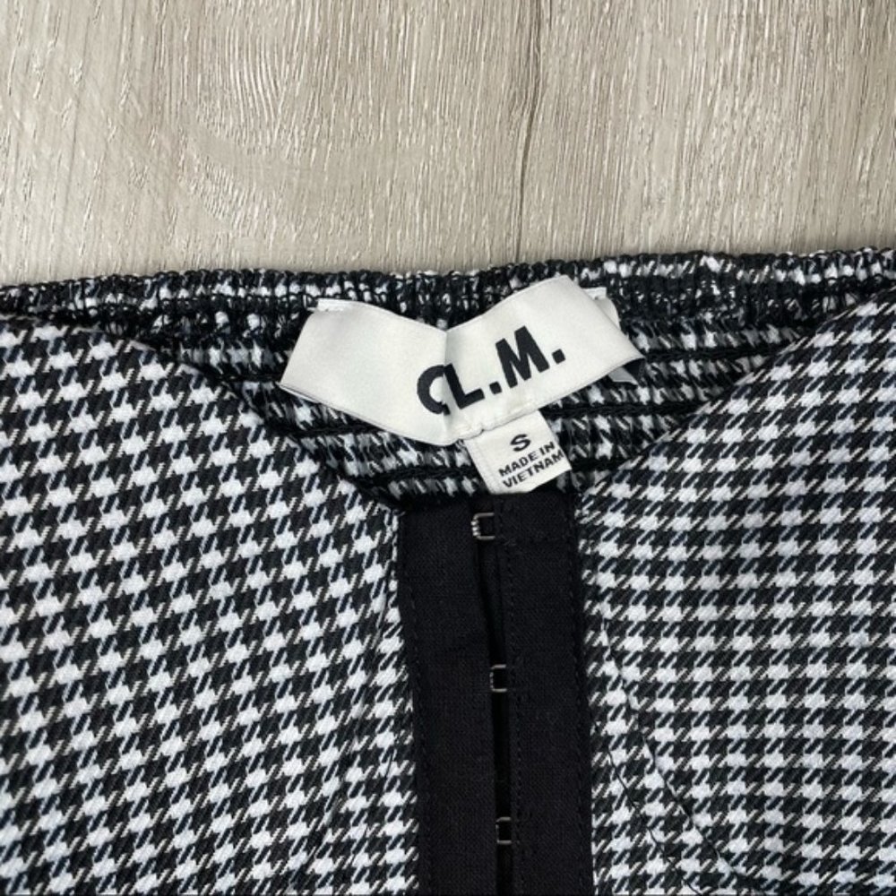 O.L.M. Houndstooth Crop Top